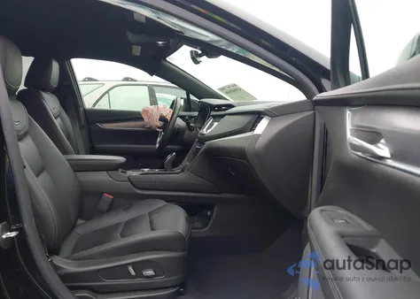 2021 Cadillac Xt5 Fwd Luxury z USA, uszkodzony, nr VIN 1GYKNAR44MZ143440